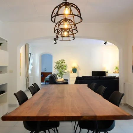 Villa Mas Tomasi 525 A *